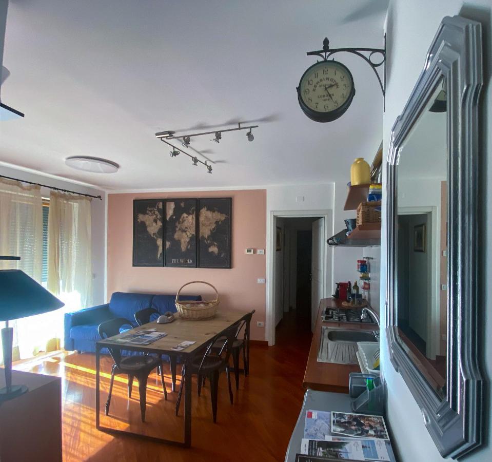 Living Rencio: Vicino Al Centro Di Bolzano Appartement Buitenkant foto